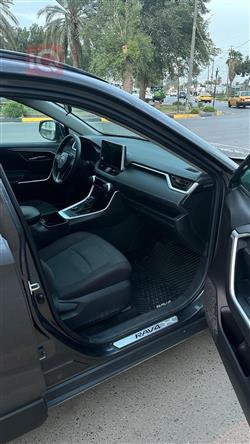 تويوتا راف 4